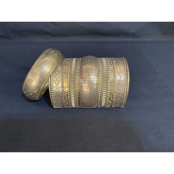 Vintage Wide Brass Cuff & Bangle Bracelet Lot Decorative India Ethnic Boho - Picture 1 of 9